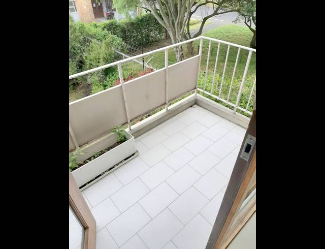 2 bed property to rent in ROSEBANK